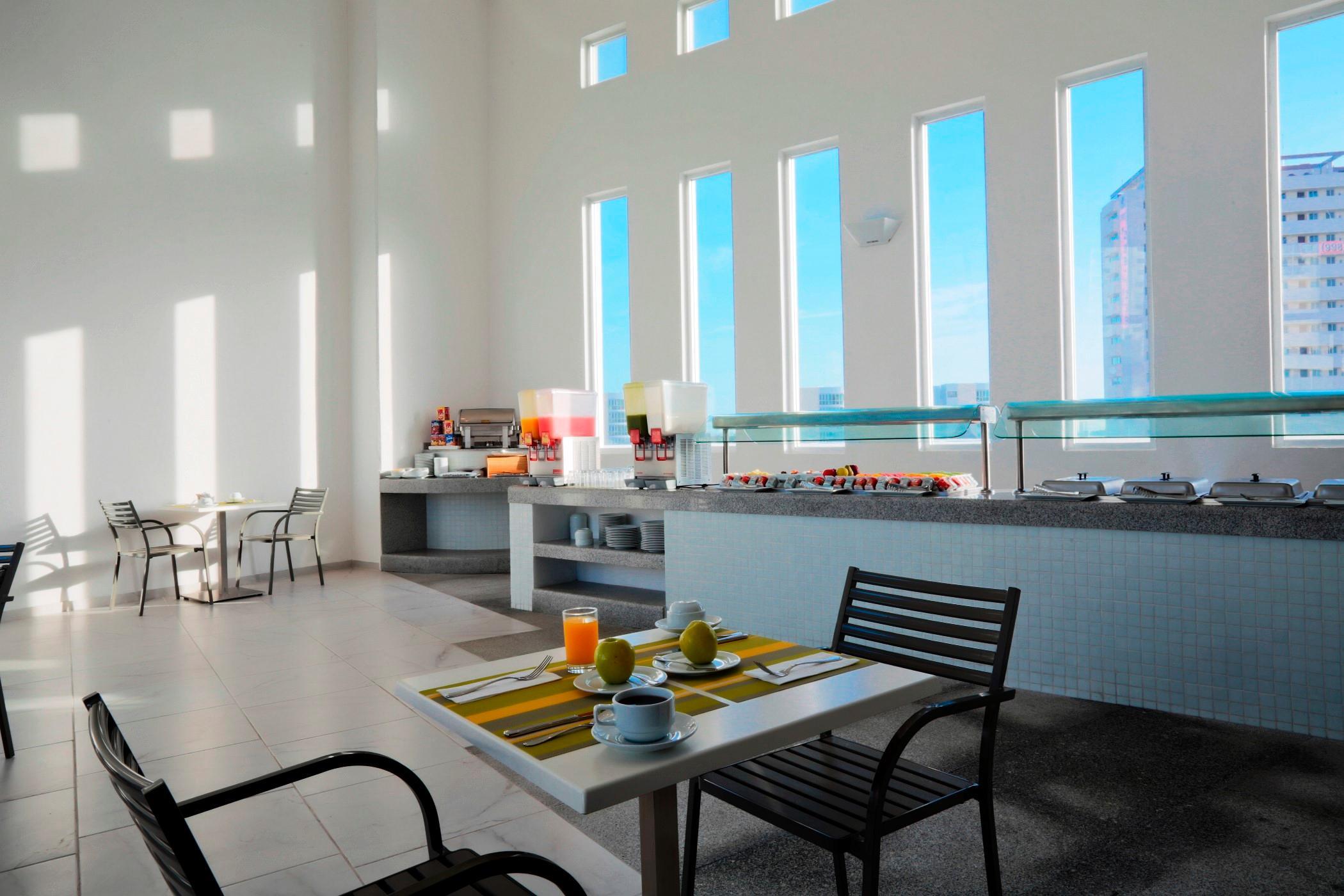 Krystal Urban & Beach Club Hotel 4*