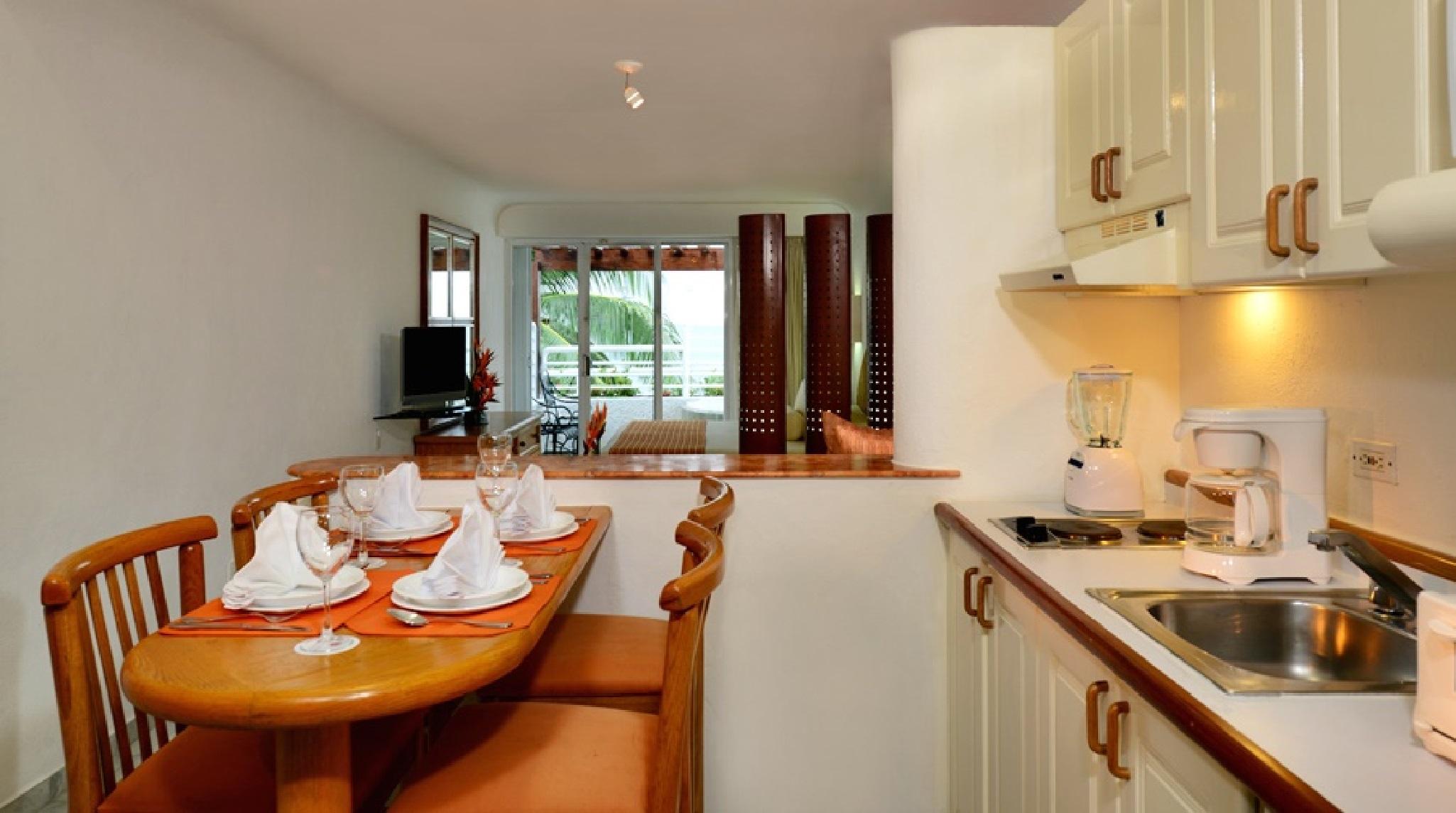 Sunset Marina & Yacht Club 4*