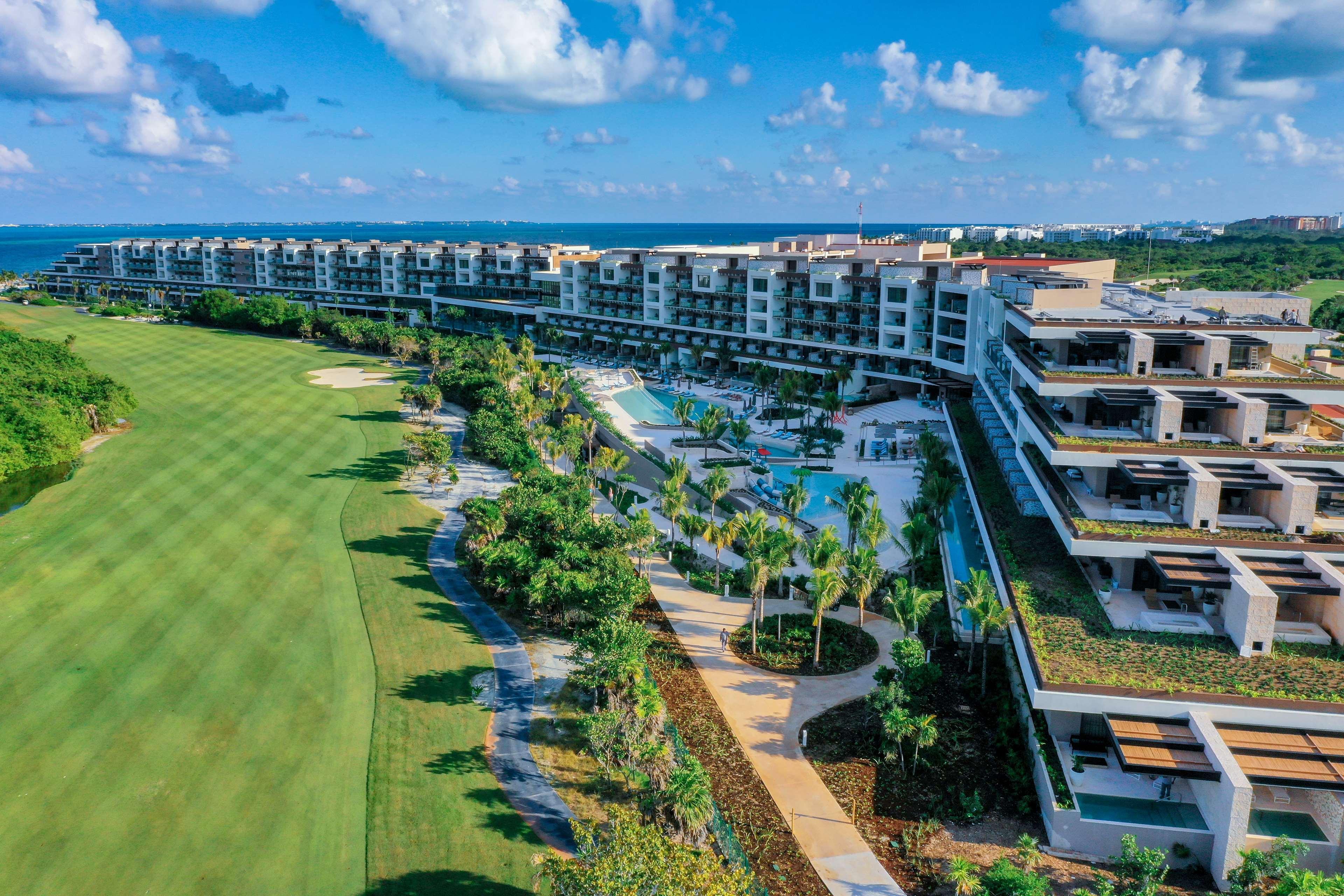 Estudio Playa Mujeres Resort