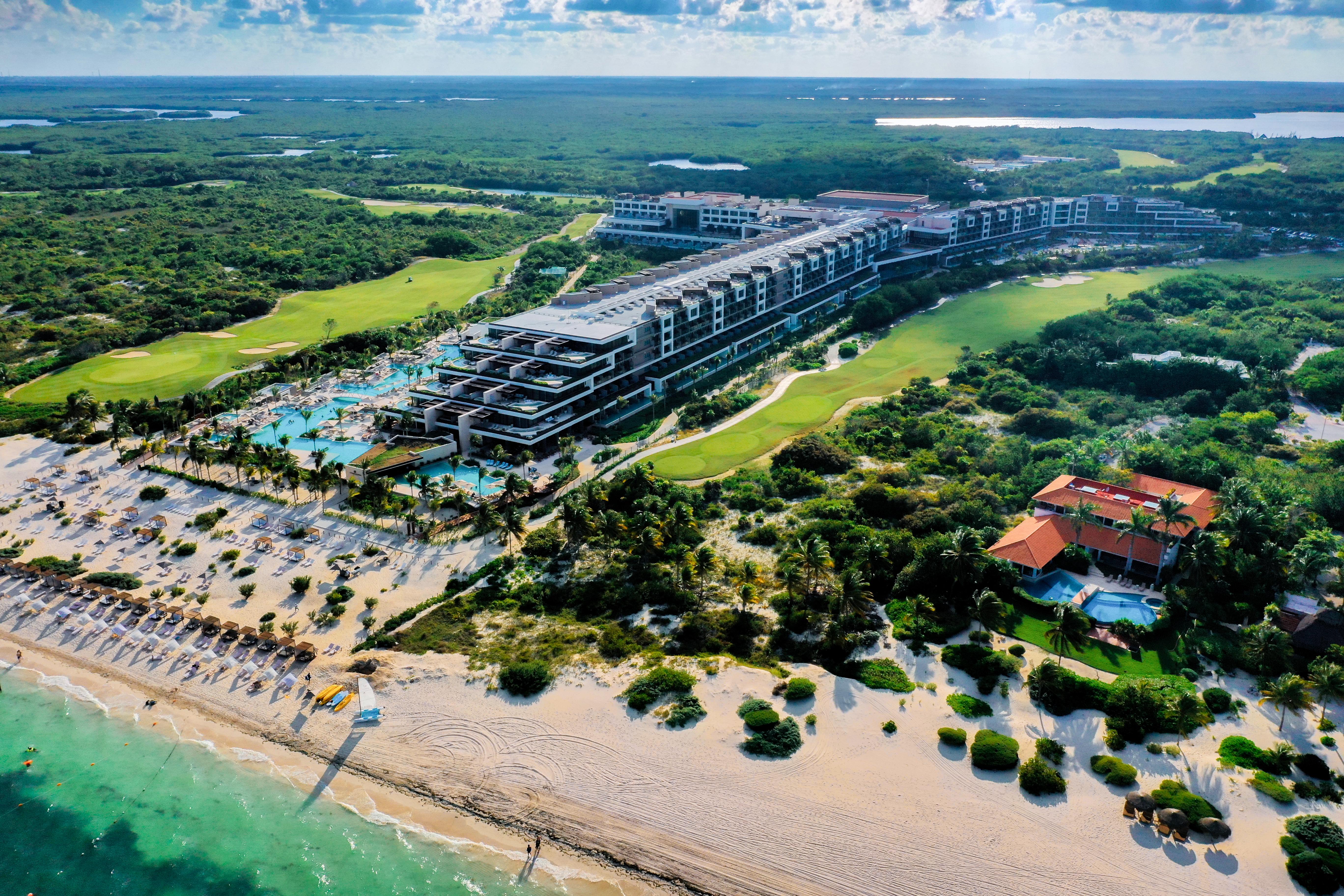 Estudio Playa Mujeres Resort