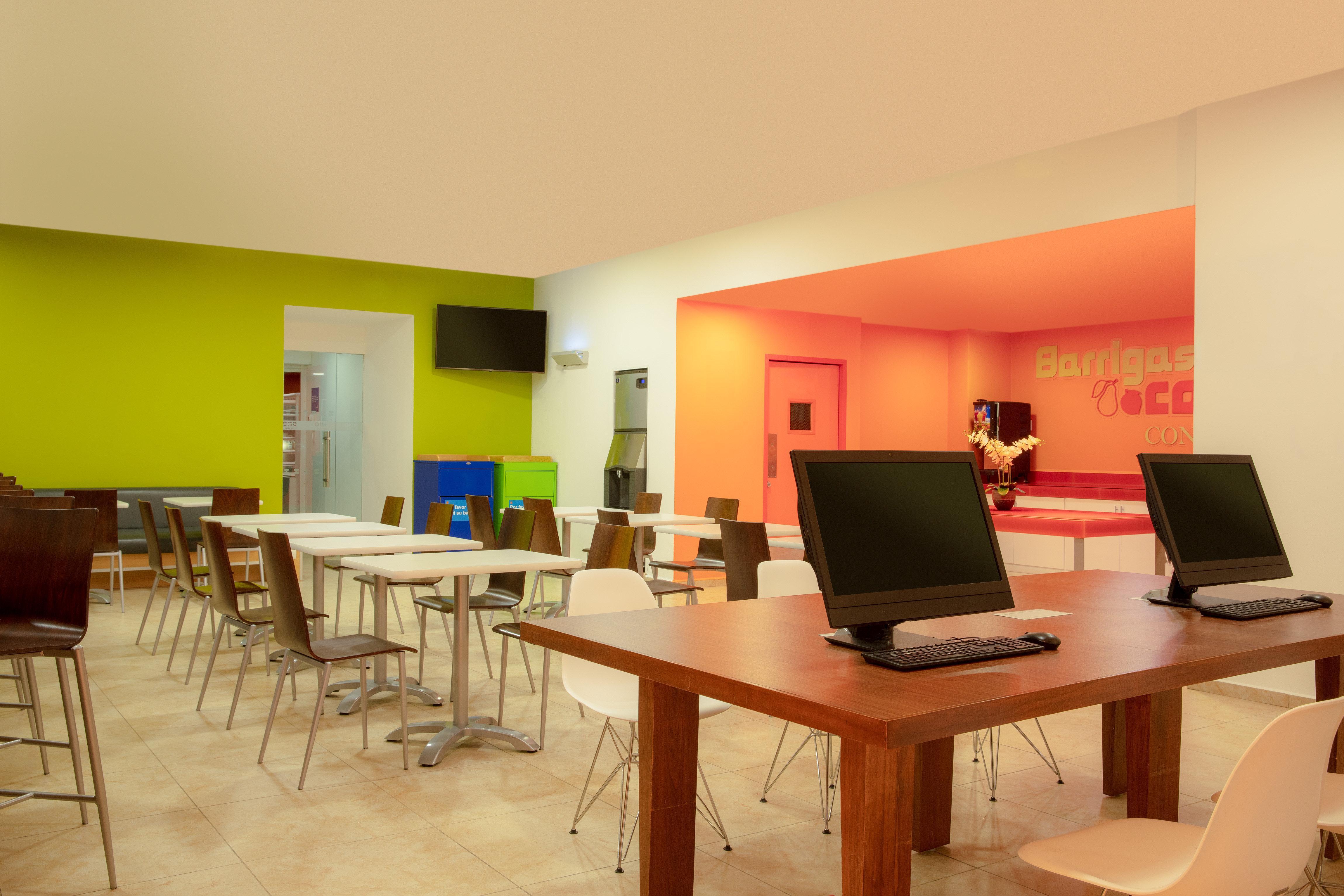 One Centro 3*