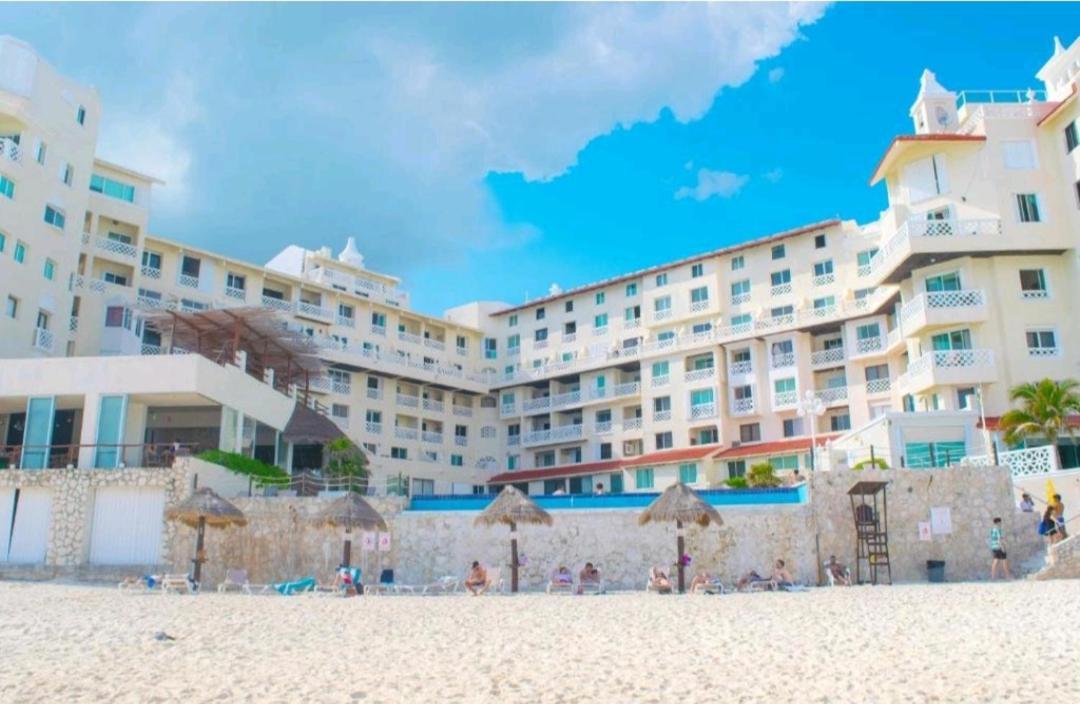 Plaza Ocean Front *