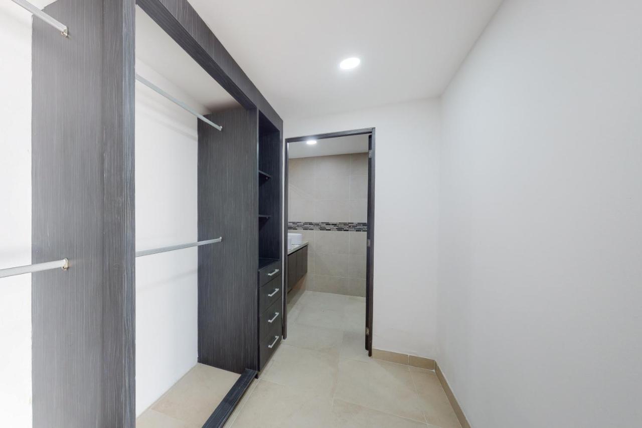 Malecon Vg02 At Torre Montevideo Apartment