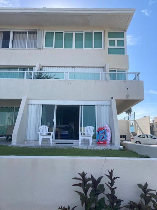 Oceanfront, Entire Apartment Cancún