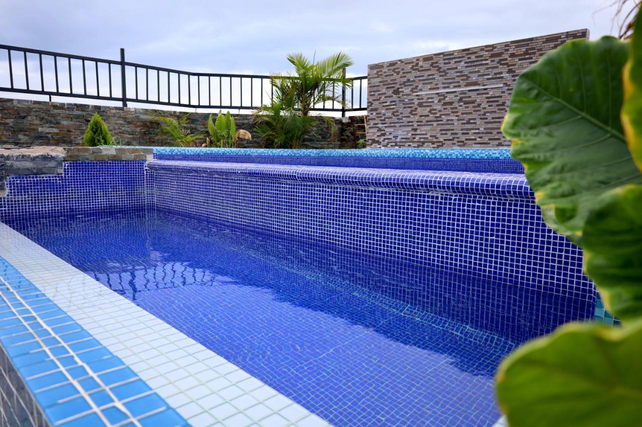 Hotel La Roca By R&t Cancun
