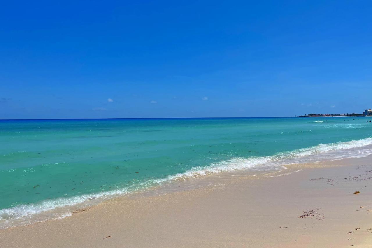 Beach, Fun & Relax At The Zone In Apartment *