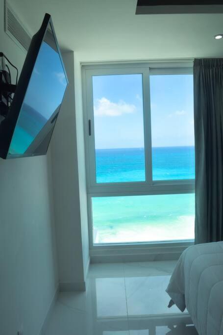 Apartment Estudio A Pie Playa, Increibles Vistas, Alberca, Gym, Jacuzzi, 3502 Cancún