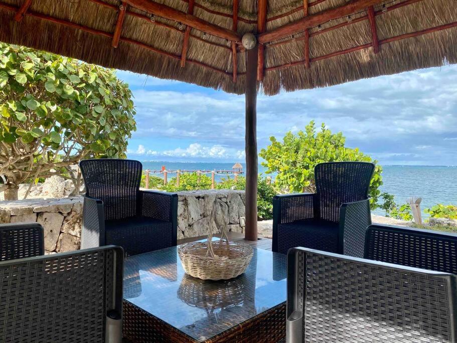 Villa El Meco Beachfront & Private Pool By Casa Paraiso Cancun