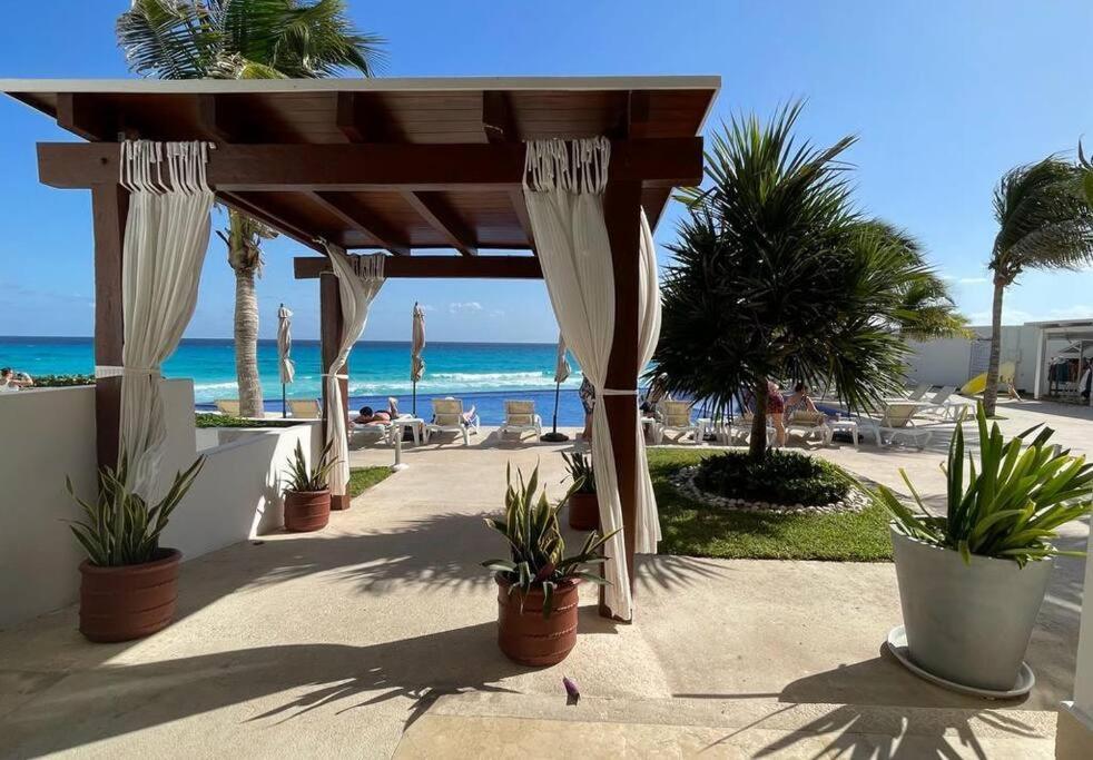 Ocean Dreams By Andiani Travel Aparthotel