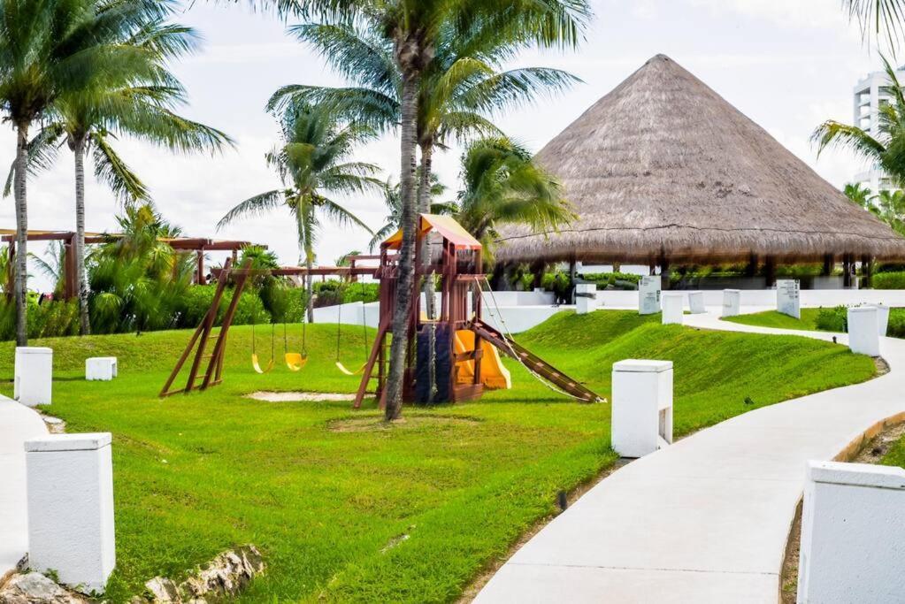 Punta Me Luxury Ocean View & Beach Front In Amara Apartment Cancun