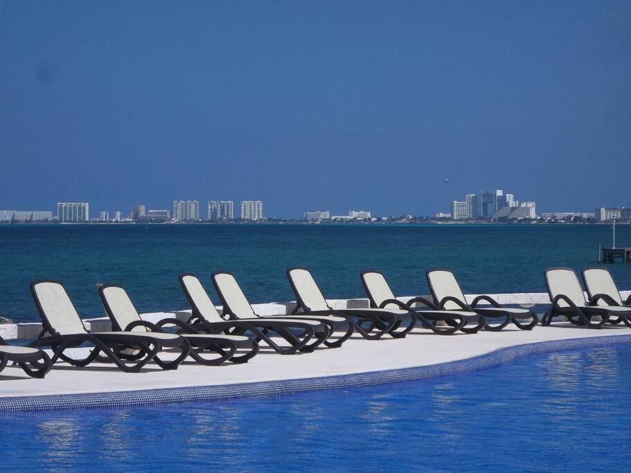 Apartment Punta Me Luxury Ocean View & Beach Front In Amara *