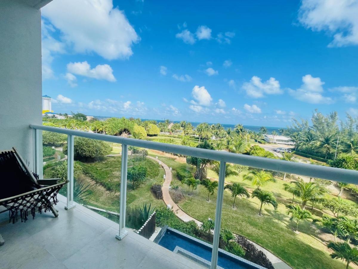 Punta Me Luxury Ocean View & Beach Front In Amara Apartment *