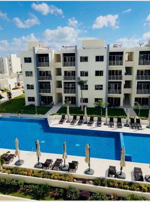 Centric In Gated Community Apartment *