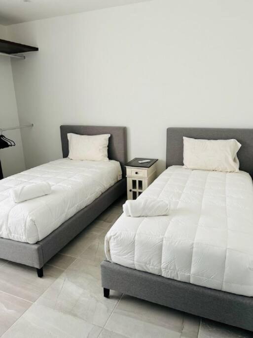 Centric In Gated Community Apartment *