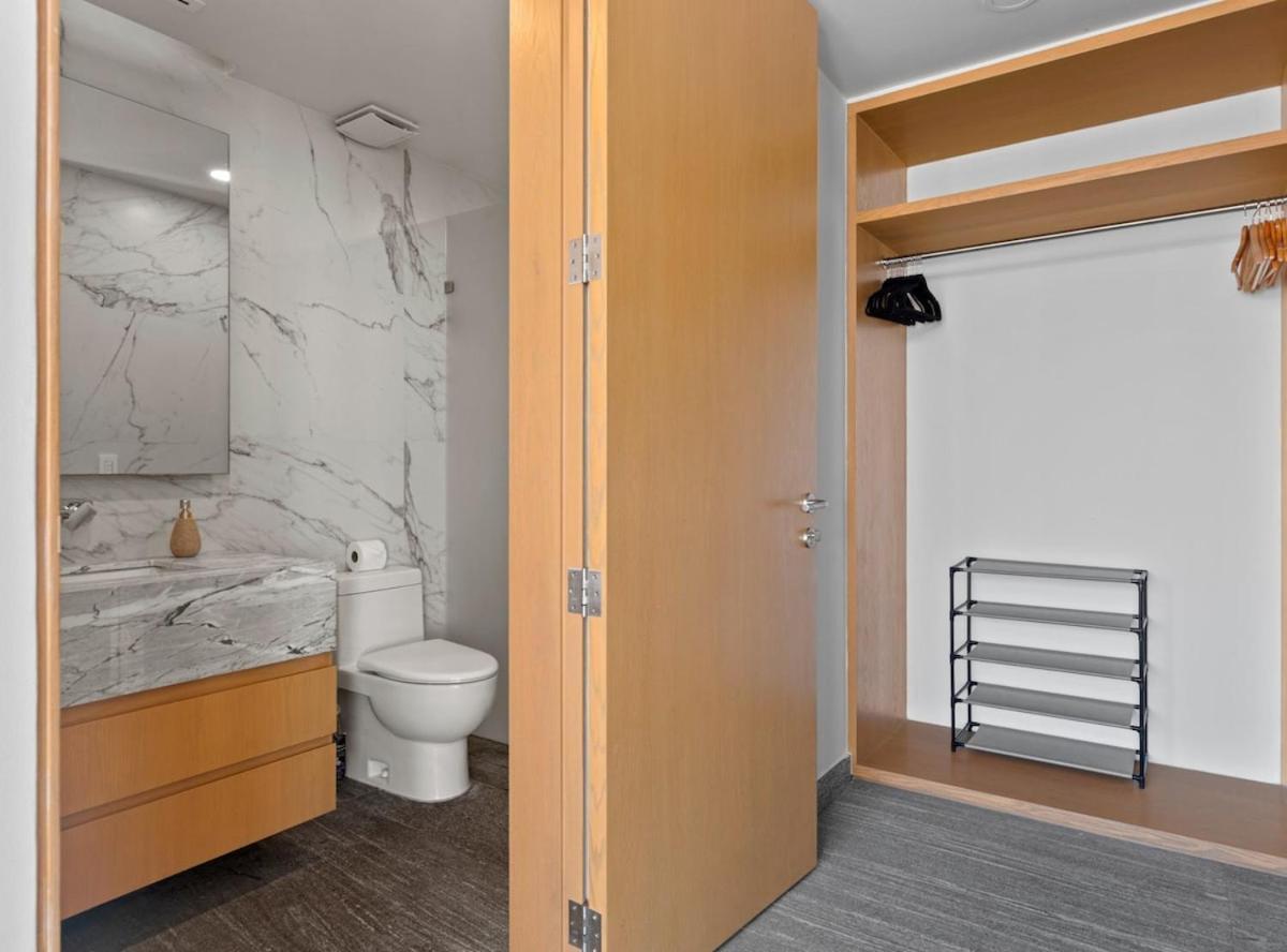 Comfy 3br, Near The Apartment *