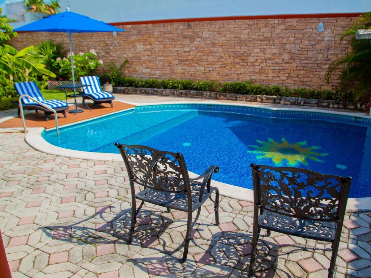 Hermosa Casa, En Renta Vacacional Con Piscina, A Tan Solo10 Minutos De La Playa, Cerca De Centros Comerciales, Restaurantes, Bares Y Supermercados