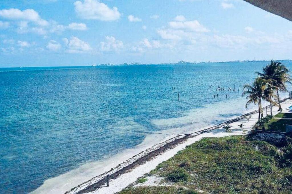 Punta Me Ocean View & Front Apartment *