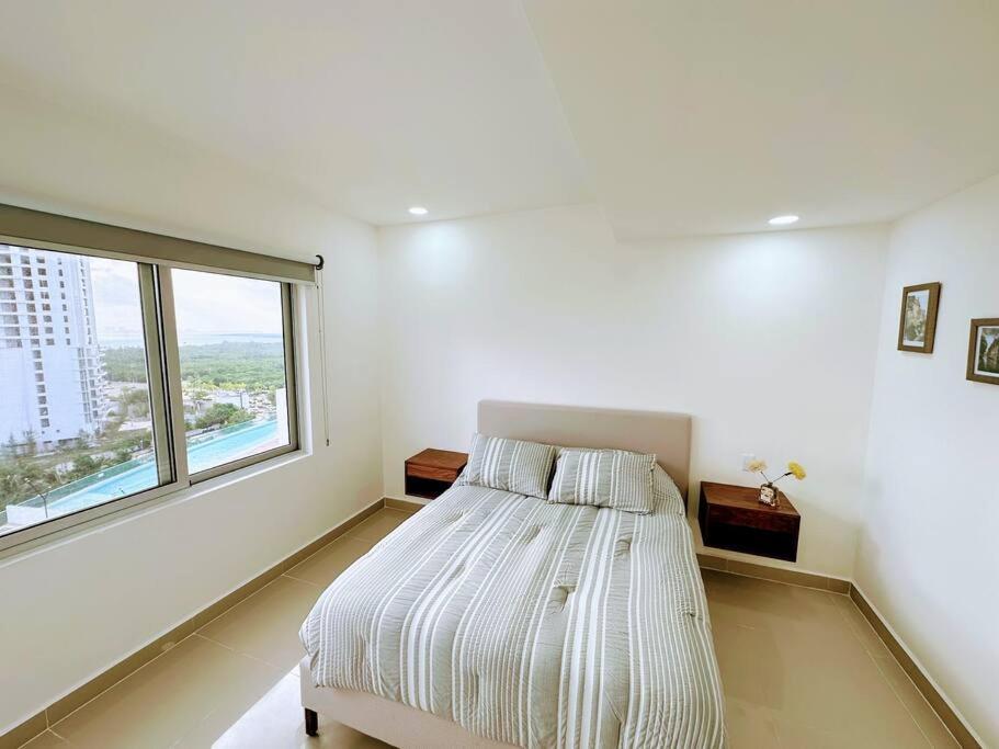 Perfect Location At Malecon Americas Apartment Cancun