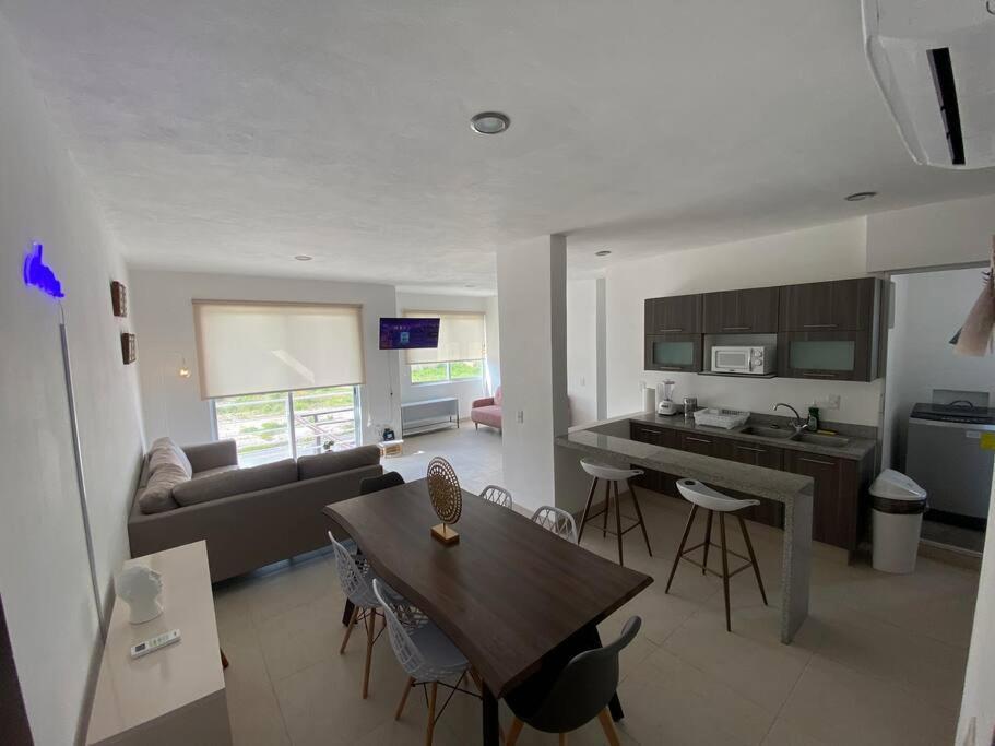 Casa De La Luz Cancun. Amazing With Stunning Pool In Front Of Mall Apartment *