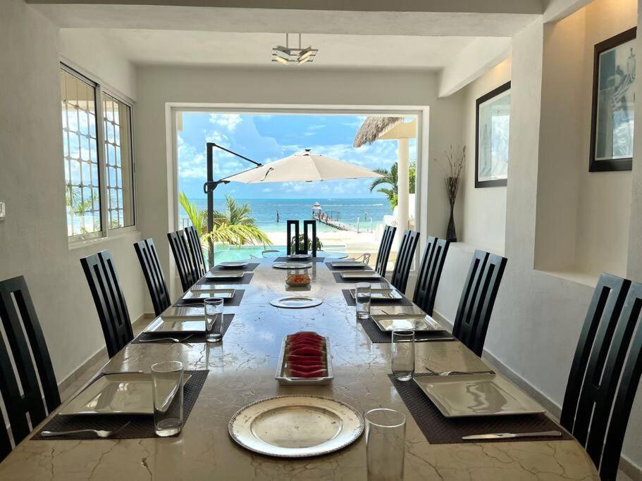 Flamingos Villa Cancun