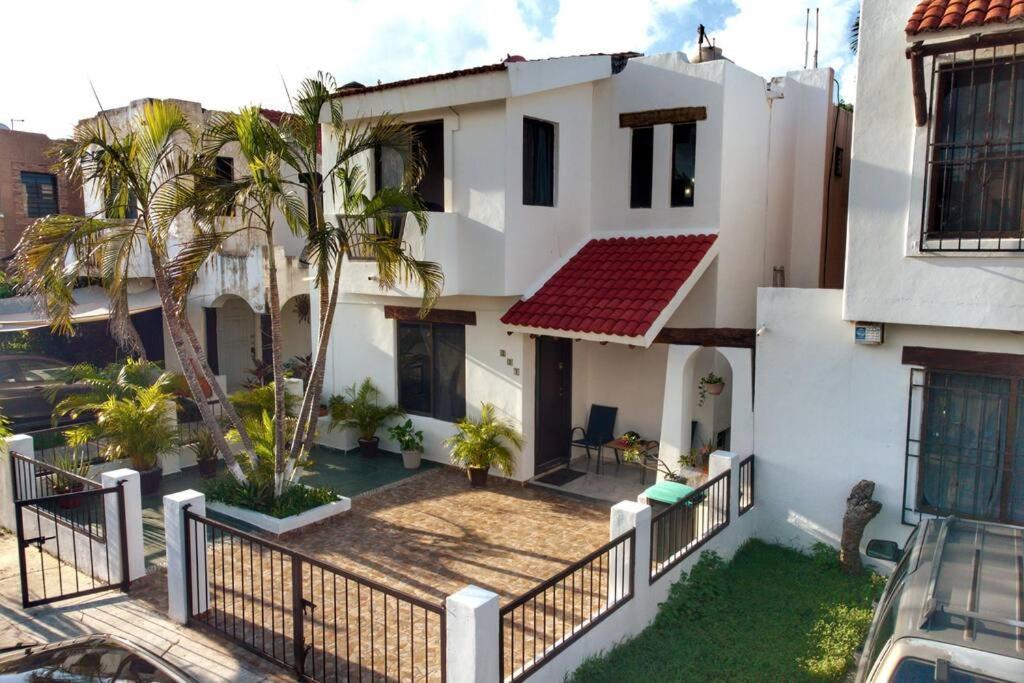 Comoda Casa Centrica Con Alberca Privada En