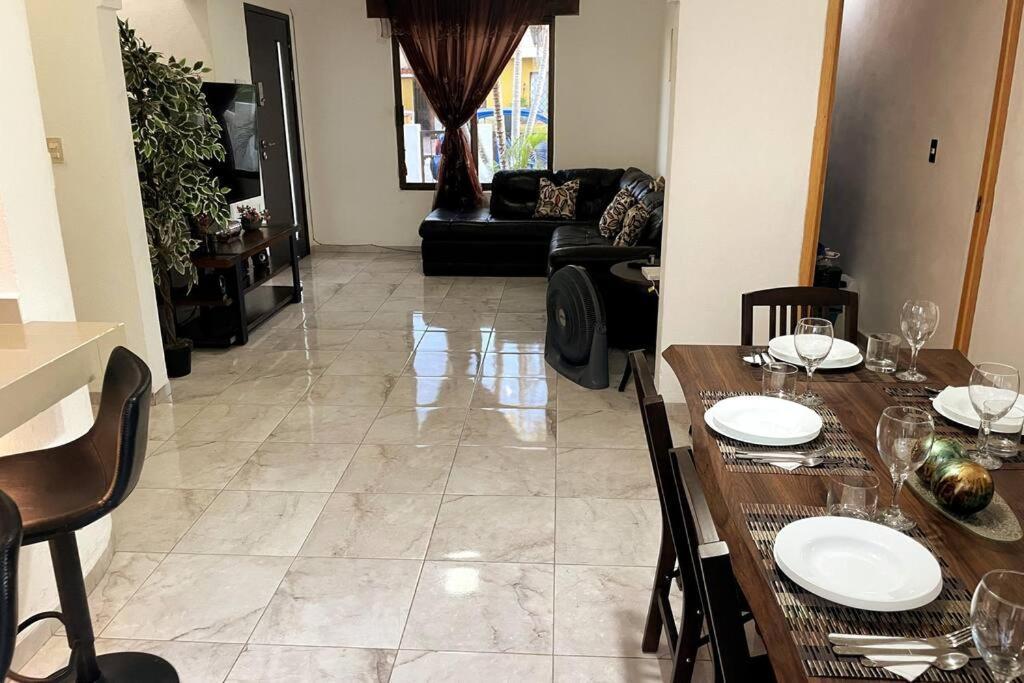 Comoda Casa Centrica Con Alberca Privada En *