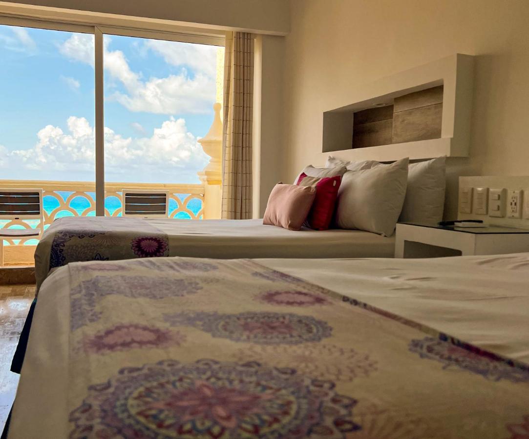 Seashore Apartment Cancun