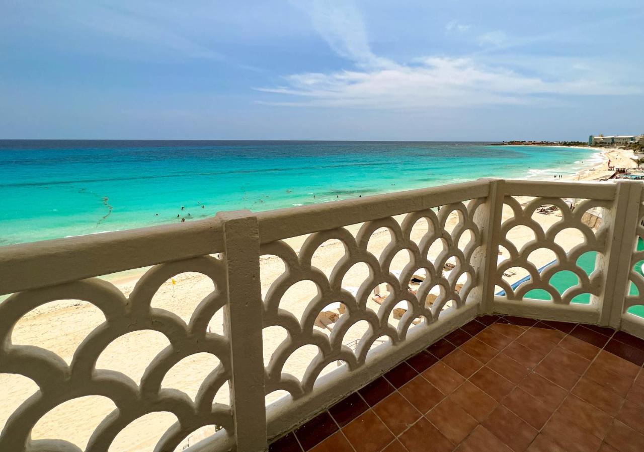 Seashore Cancun