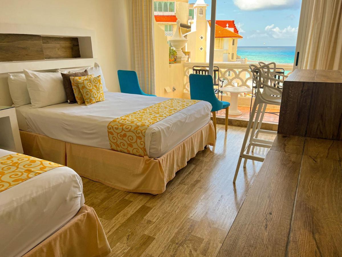 Seashore Apartment Cancun