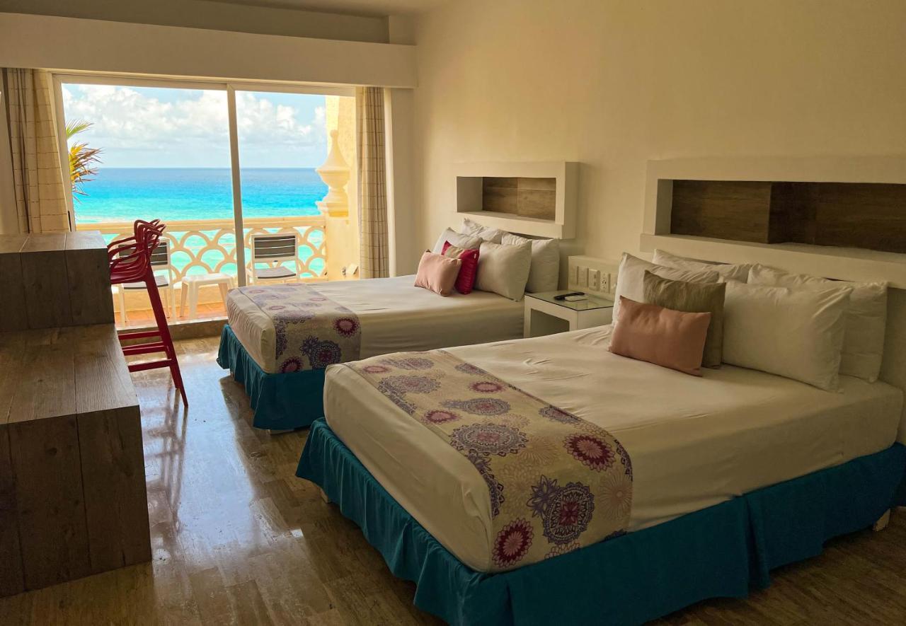 Seashore Apartment Cancun