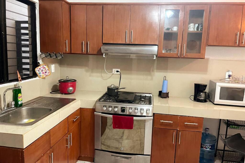 Comoda Casa Centrica Con Alberca Privada En * Cancun