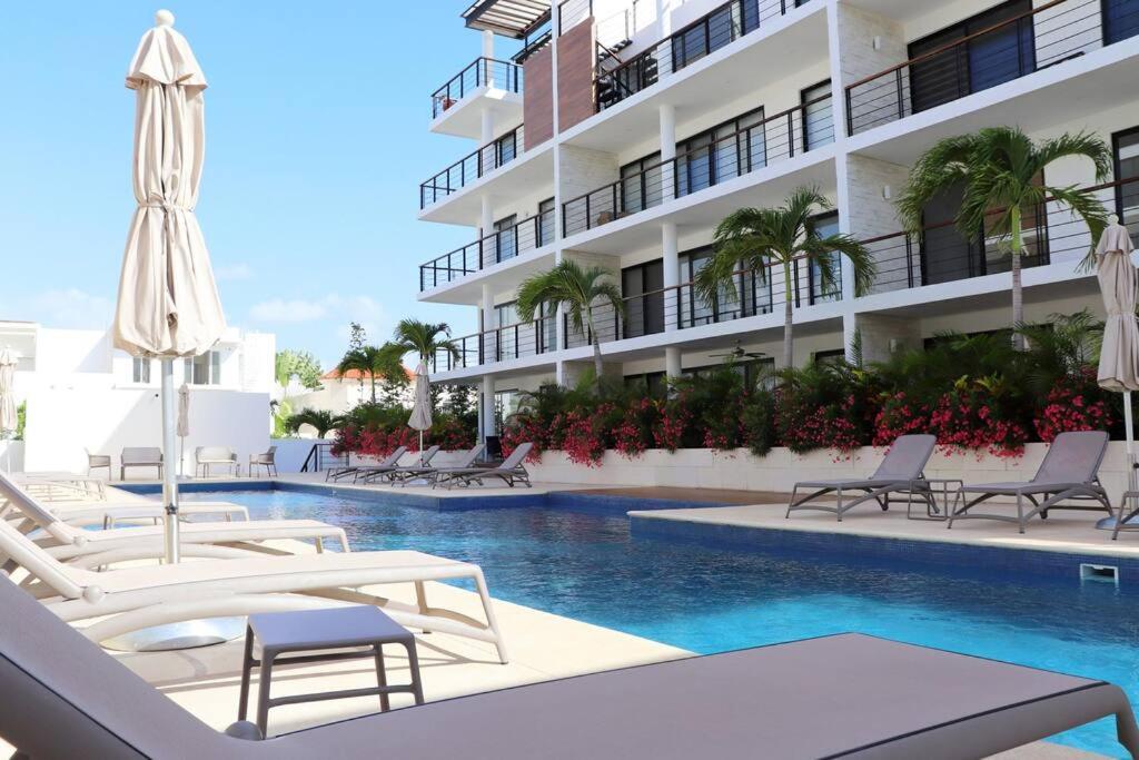 New With Pool, Gym, A/c, Wifi, King Size Bed * Cancun