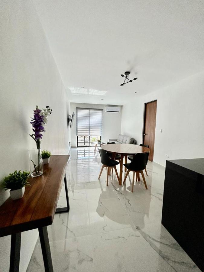 Apartment Broadway