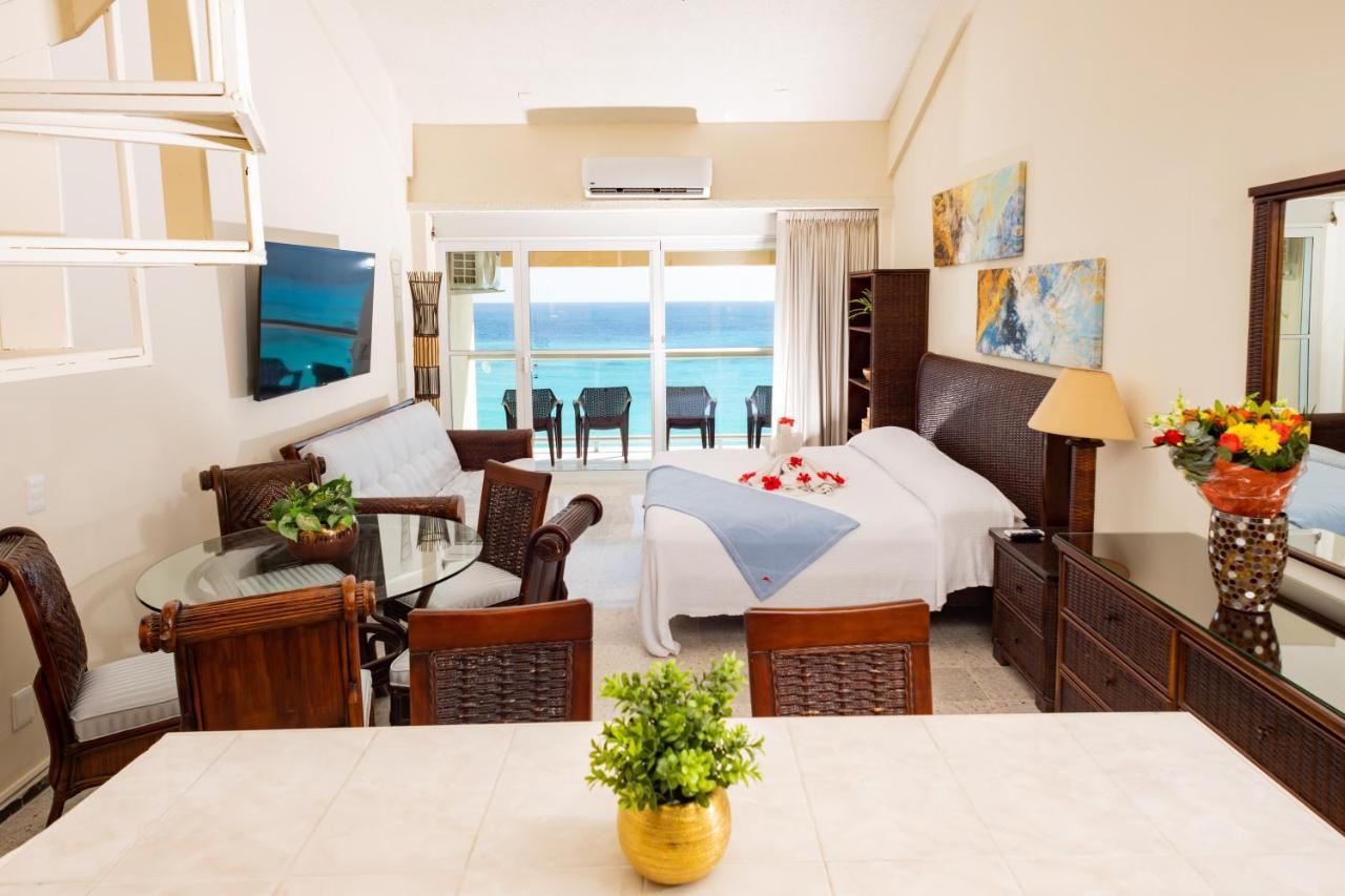 2 Story Oceanfront Penthouses On Beach! Aparthotel Cancún