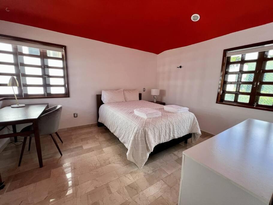 Beautiful Jungle House On A Strategic Location Holiday home *