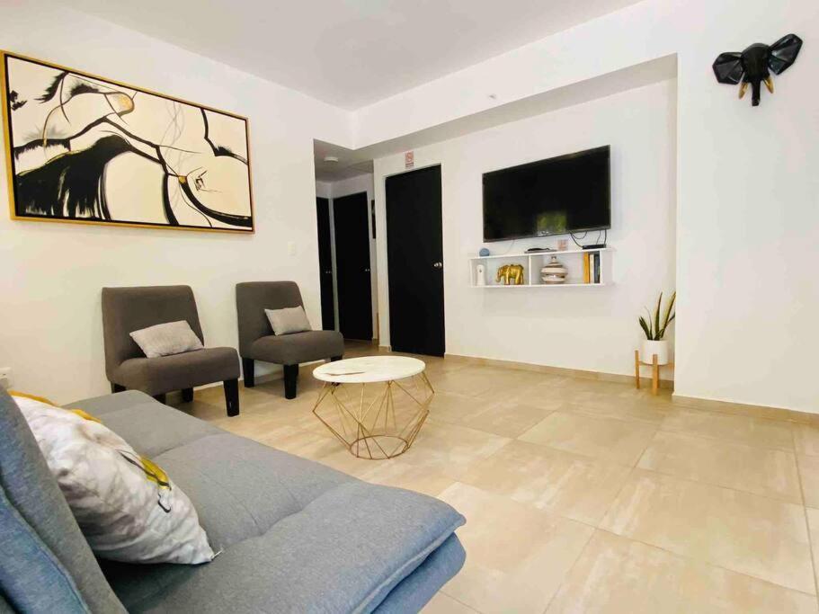 Apartment Beautiful Swimming Pool And 5 Star Amenities *