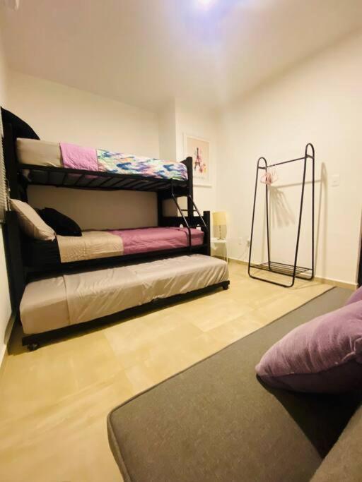 Apartment Beautiful Swimming Pool And 5 Star Amenities