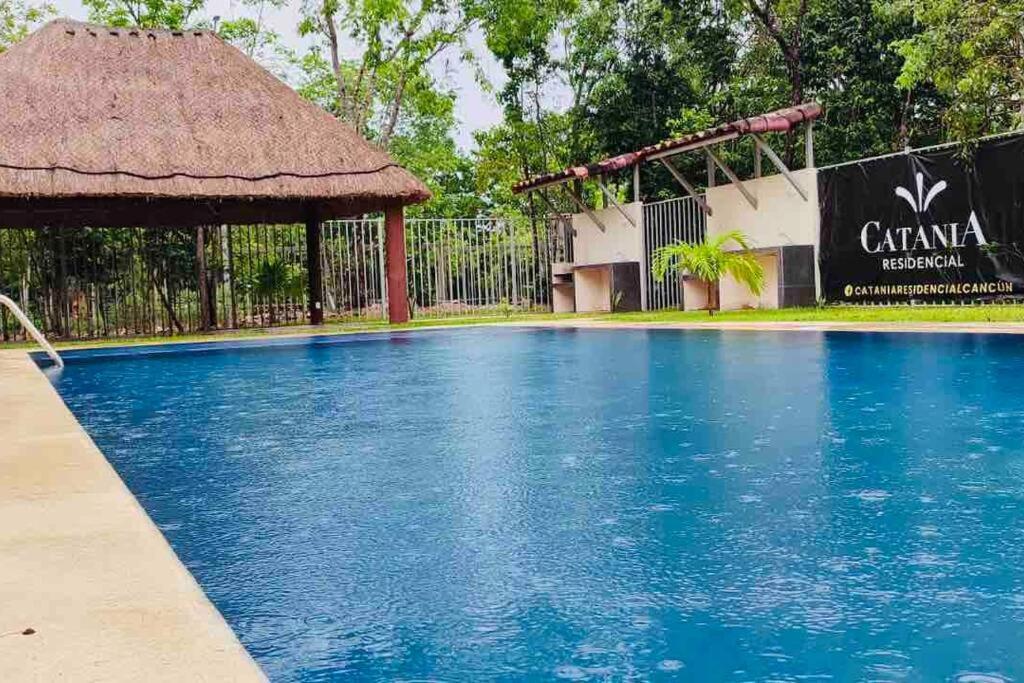 Apartment Beautiful Swimming Pool And 5 Star Amenities *