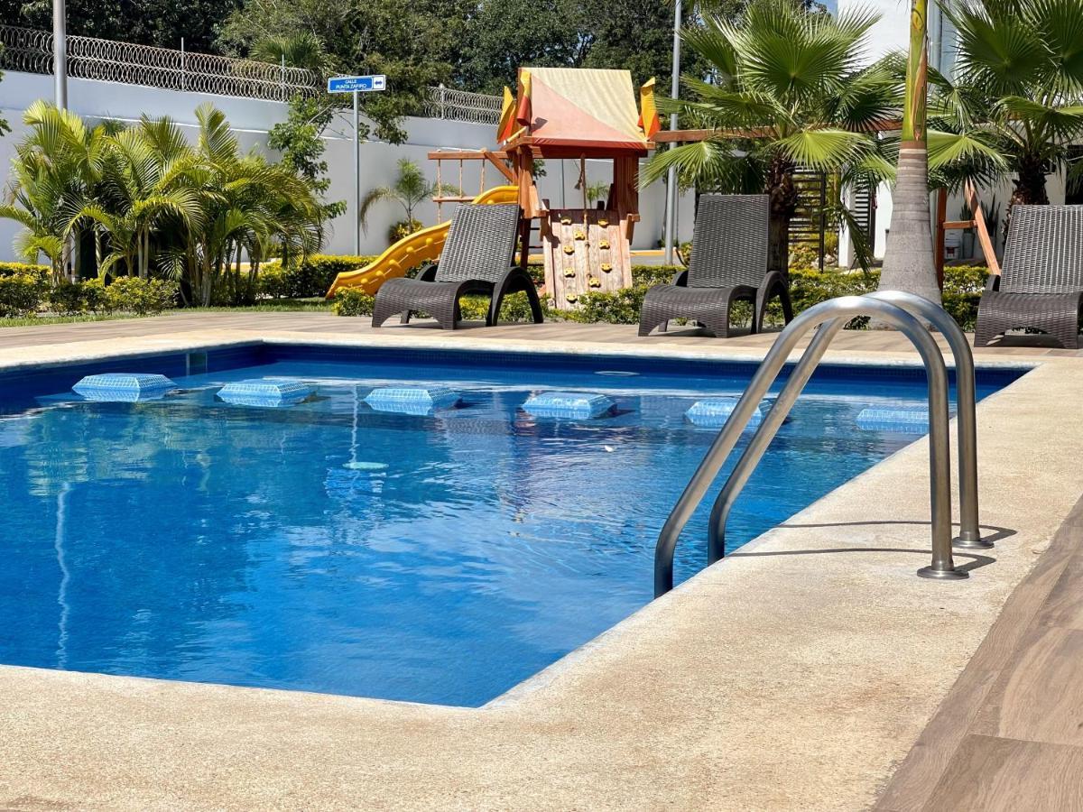 Holiday home 3br Modern House With Pool & Bbq - Great Location!