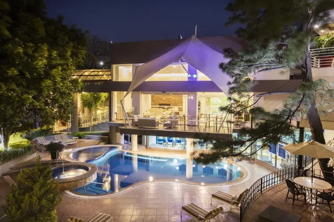 Hotel Krystal Urban & Beach Club 4*