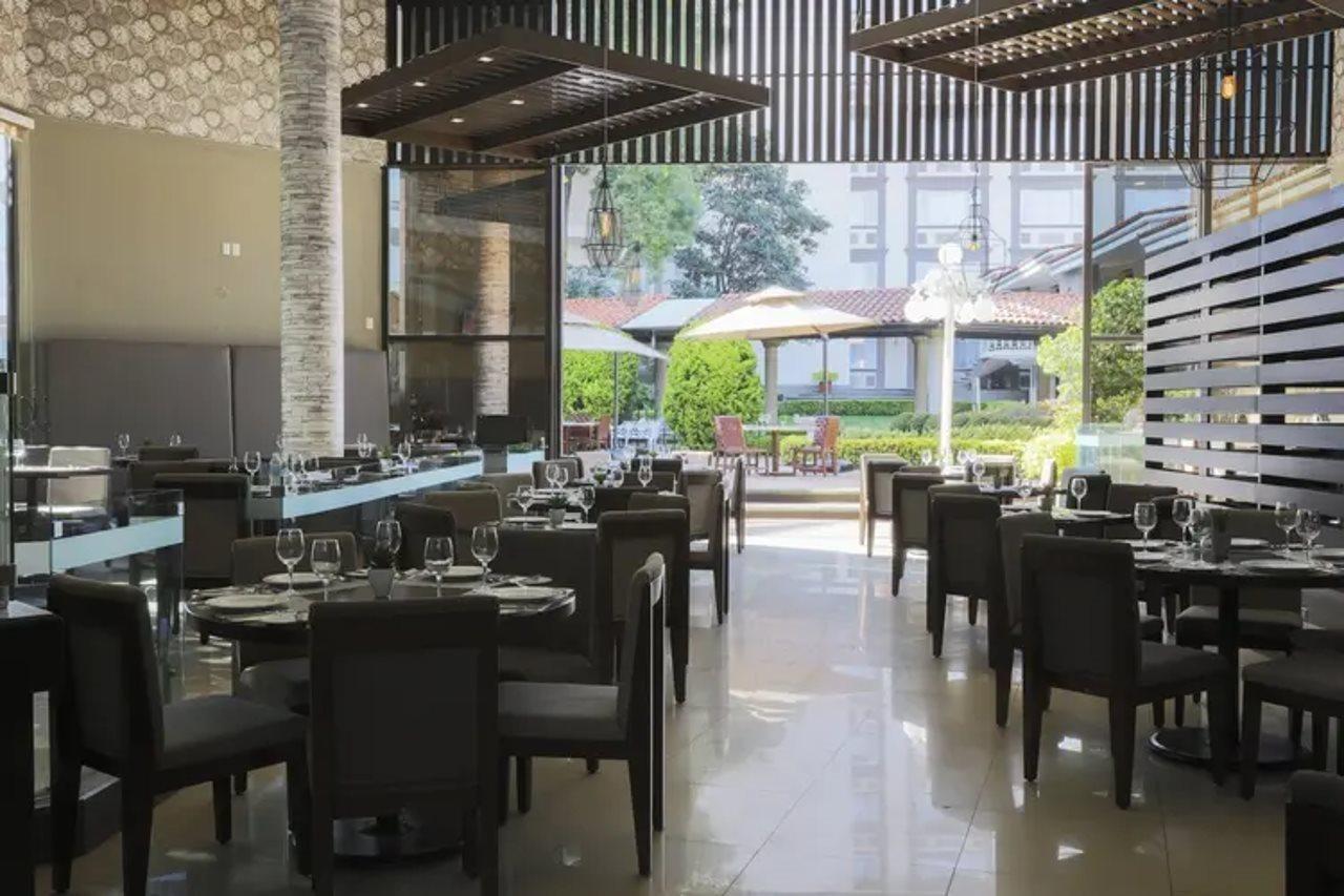 Krystal Urban & Beach Club Hotel