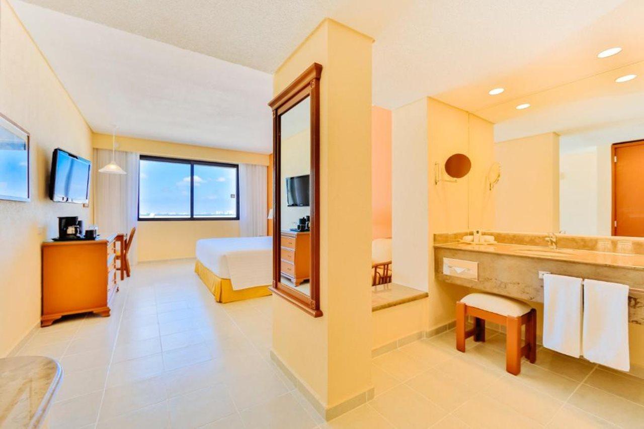 Occidental Tucancun 4* Cancun