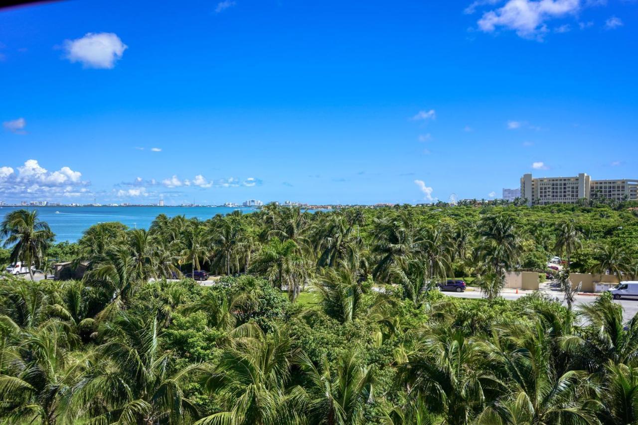 Residencial Cascadas, House # 9 Cancun