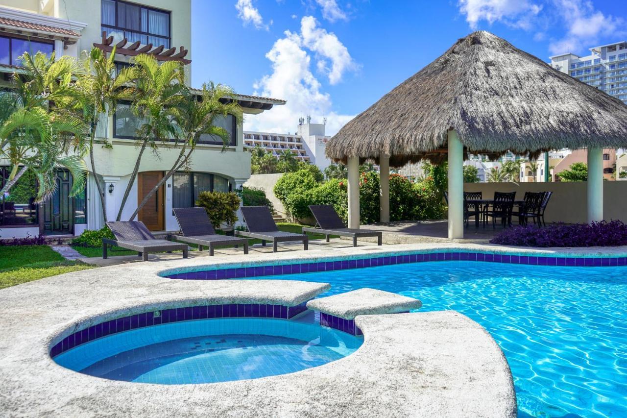 Residencial Cascadas, House # 9 Cancun