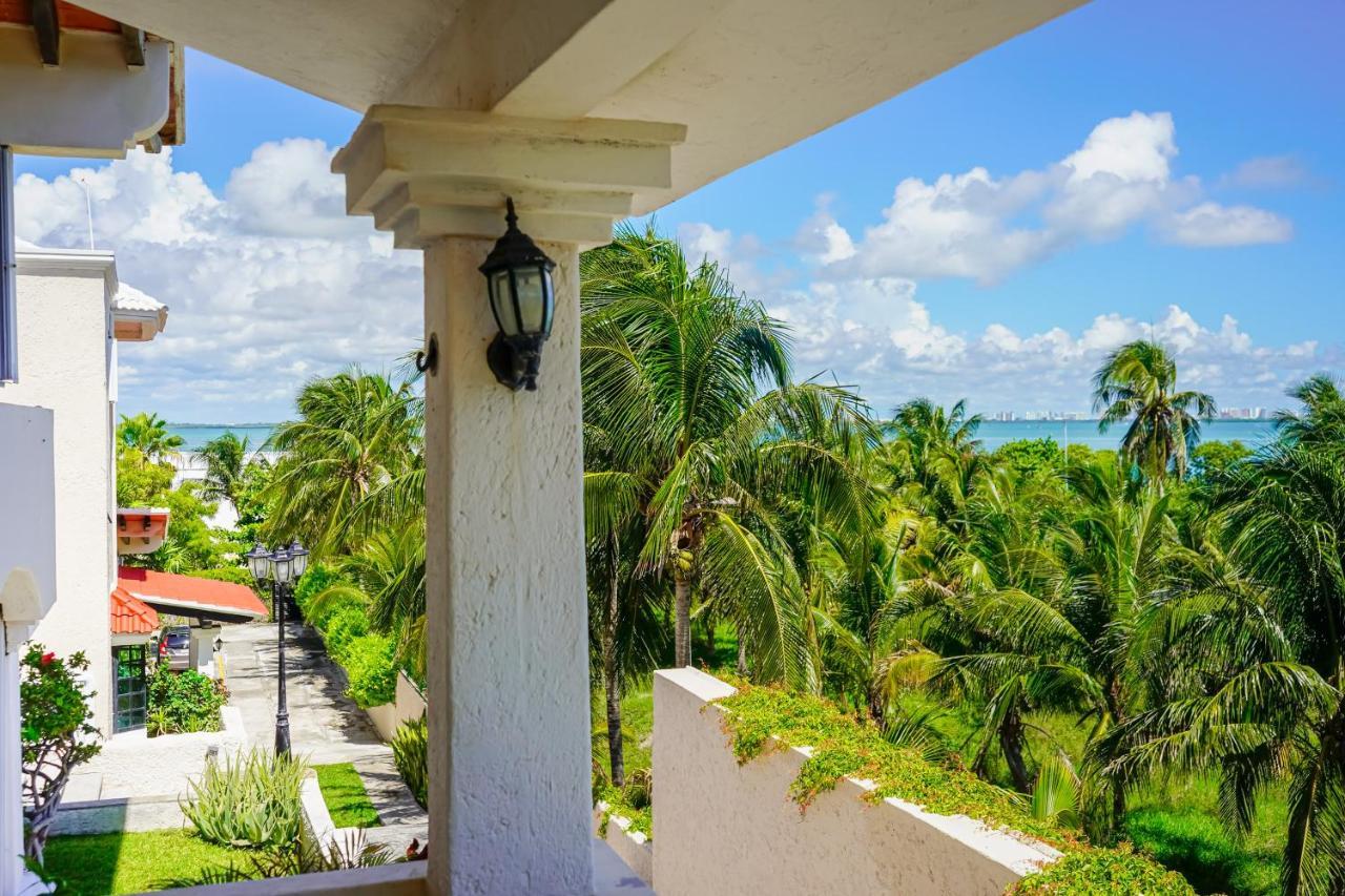 Residencial Cascadas, House # 9, Two Bedrooms Cancun