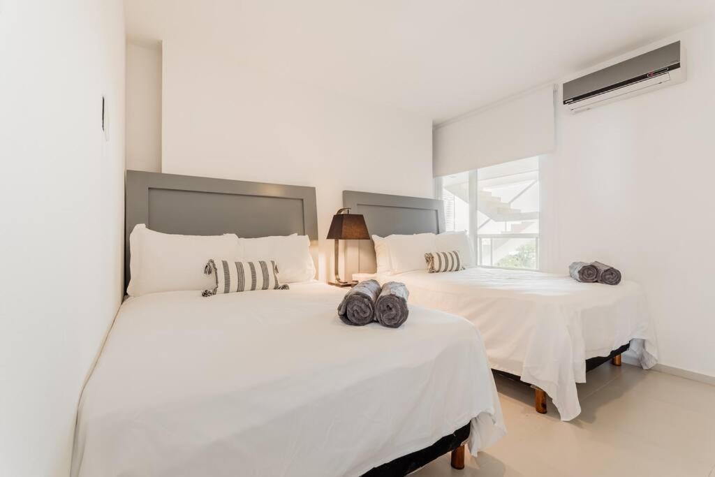 Apartment Seacost Beachfront 2bdr With Pool By Casa Paraiso