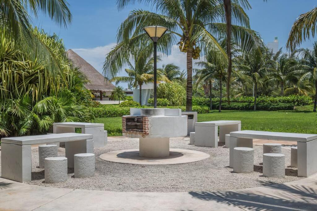Seacost Beachfront 2bdr With Pool By Casa Paraiso Cancun