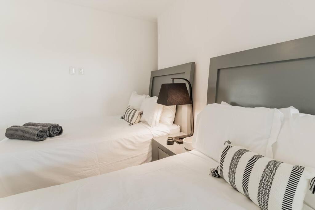 Apartment Seacost Beachfront 2bdr With Pool By Casa Paraiso