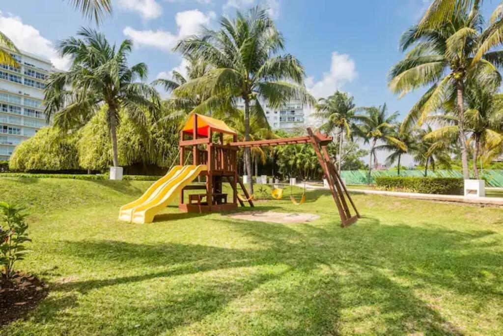Seacost Beachfront 2bdr With Pool By Casa Paraiso Apartment Cancun