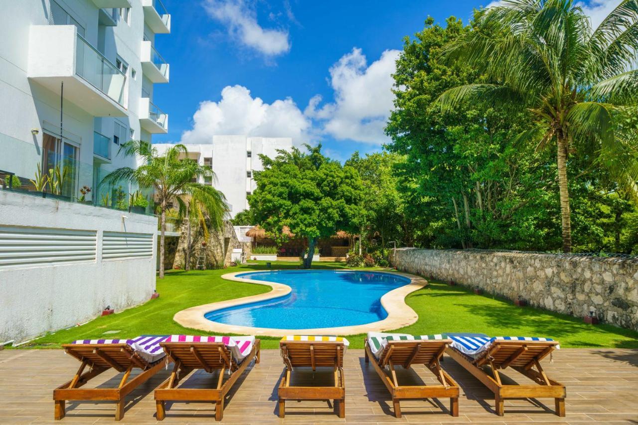 Stylish Three-bedroom W/pool Cancun